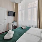 Elisabeth Old Town Hotel 3*