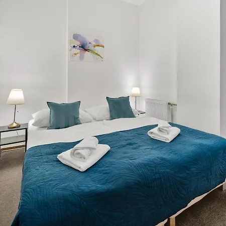 Elisabeth Old Town Hotel 3*