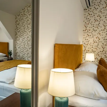 Elisabeth Old Town Otel