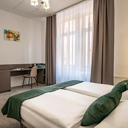 Elisabeth Old Town Hotel