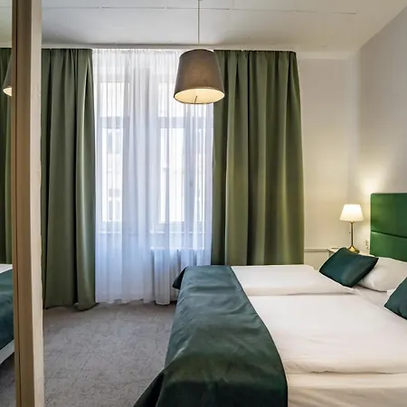 Elisabeth Old Town Hotel 3*