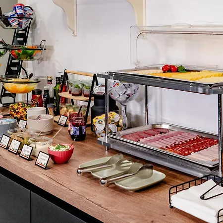 Otel Elisabeth Old Town 3*