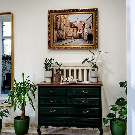 Otel Elisabeth Old Town 3*