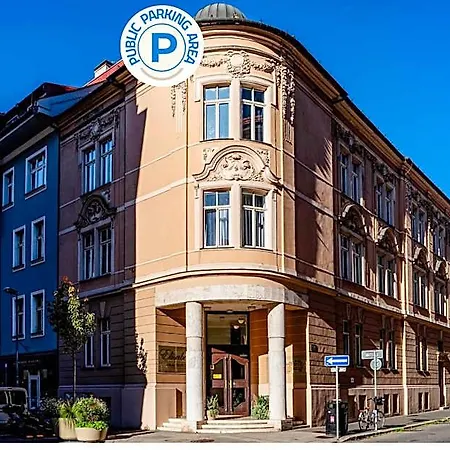 Elisabeth Old Town 3* Bratislava