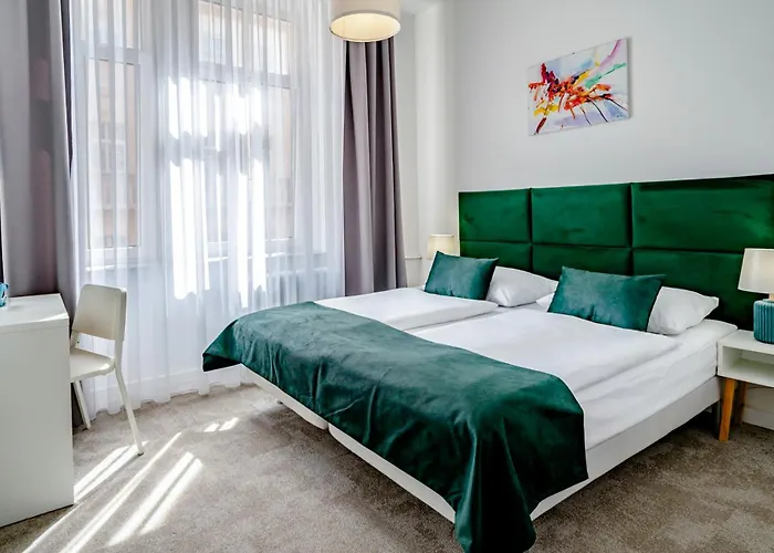 Elisabeth Old Town 3*