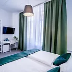 Ξενοδοχείο Elisabeth Old Town 3*