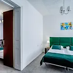 Ξενοδοχείο Elisabeth Old Town 3*