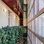 Elisabeth Old Town Ξενοδοχείο 3*