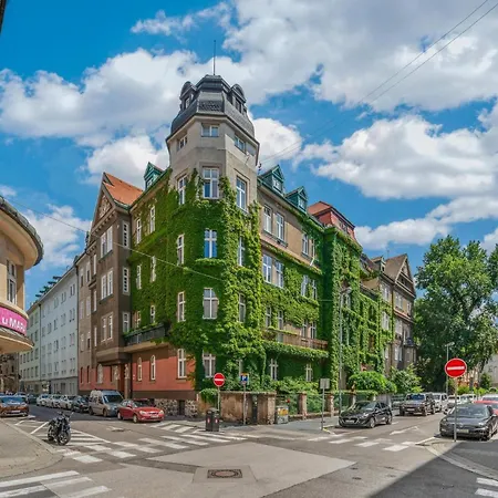 Elisabeth Old Town 3* Братислава